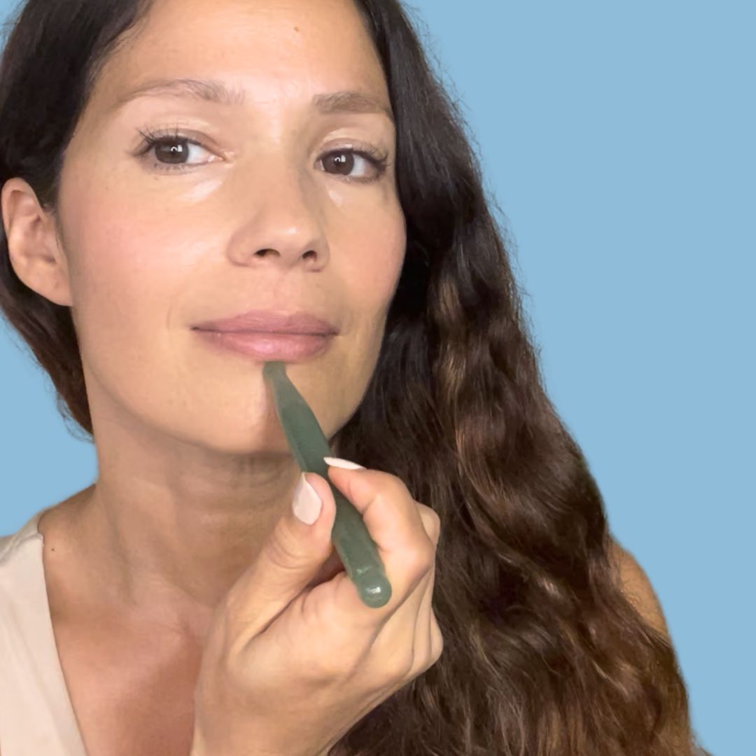 Facial reflexology practice – mindful skincare for balance and inner glow